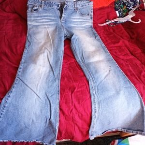 Mudd low-rise bellbottoms